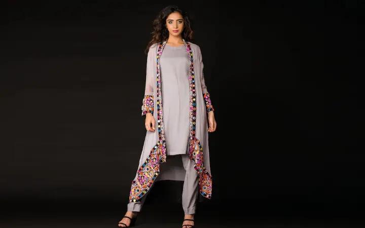 Trendy-Ways-to-Style-Your-Kurta